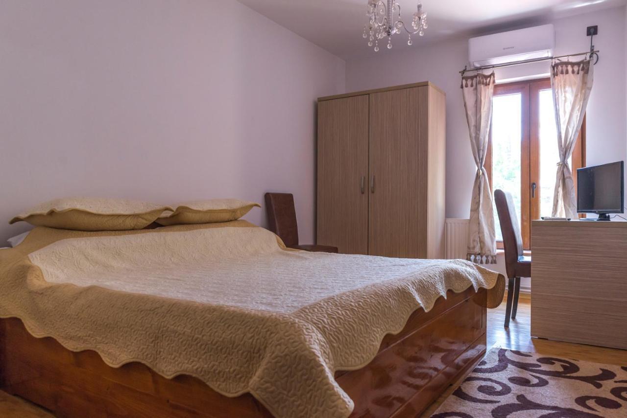 Hotel Foisor Bukurešť Exteriér fotografie